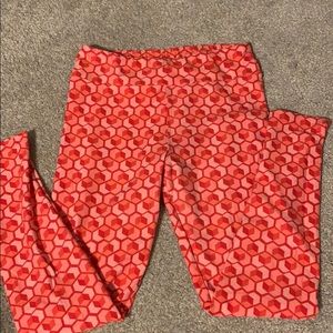 Lularoe one size leggings. Geometrical hearts!